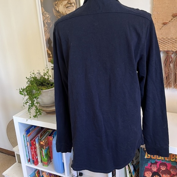 Tailorbyrd navy button up, Sz L - Picture 3 of 6